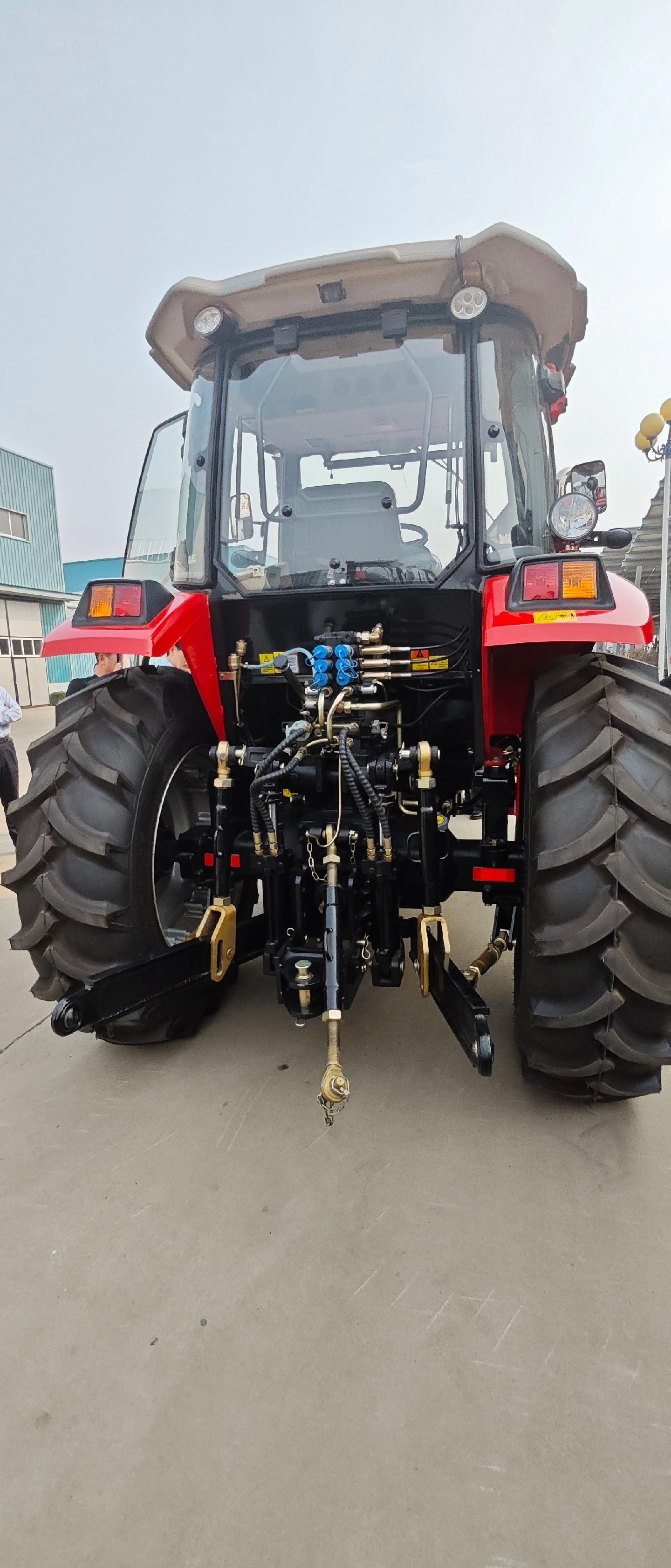 一拖股份:受益农业机械化需求升级 大轮拖市场表现好于中轮拖