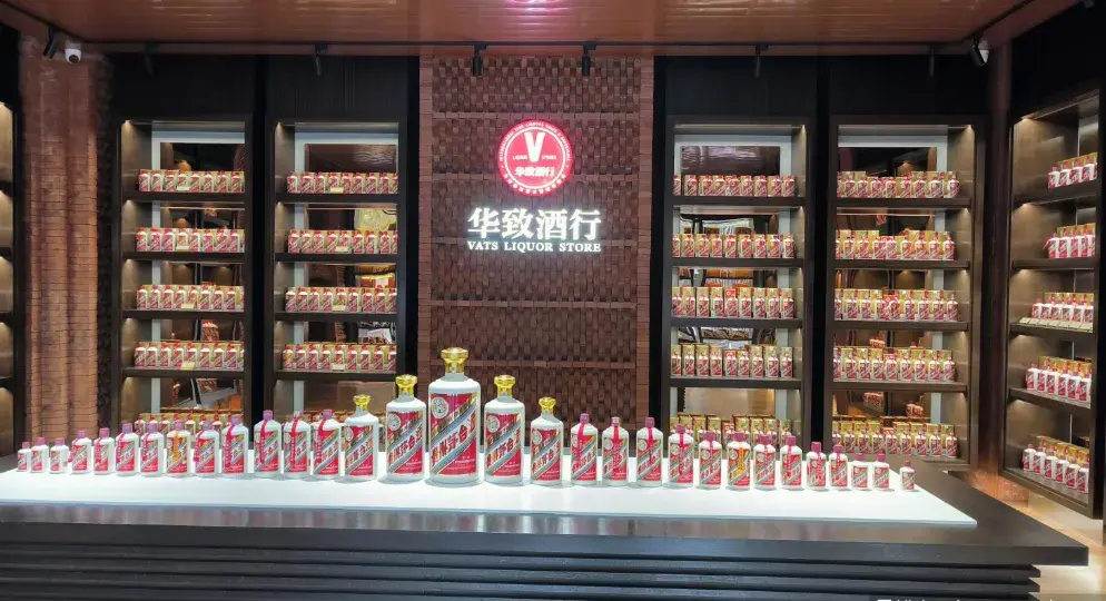 “白酒教父”or“带货网红”，吴向东想当白酒行业的雷军