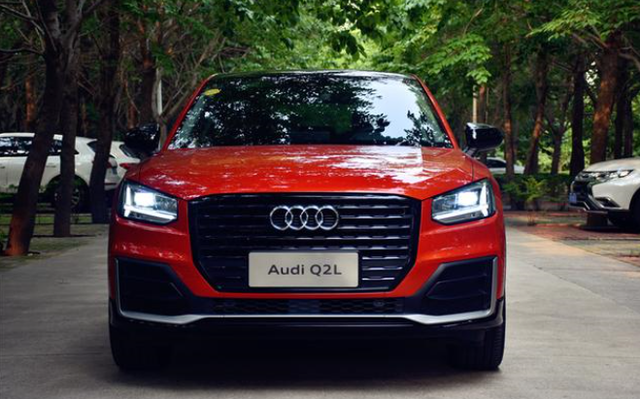 销量利润“双杀”，奔驰Q2净利暴跌近七成，在华业务承压倒逼门店急速“瘦身”