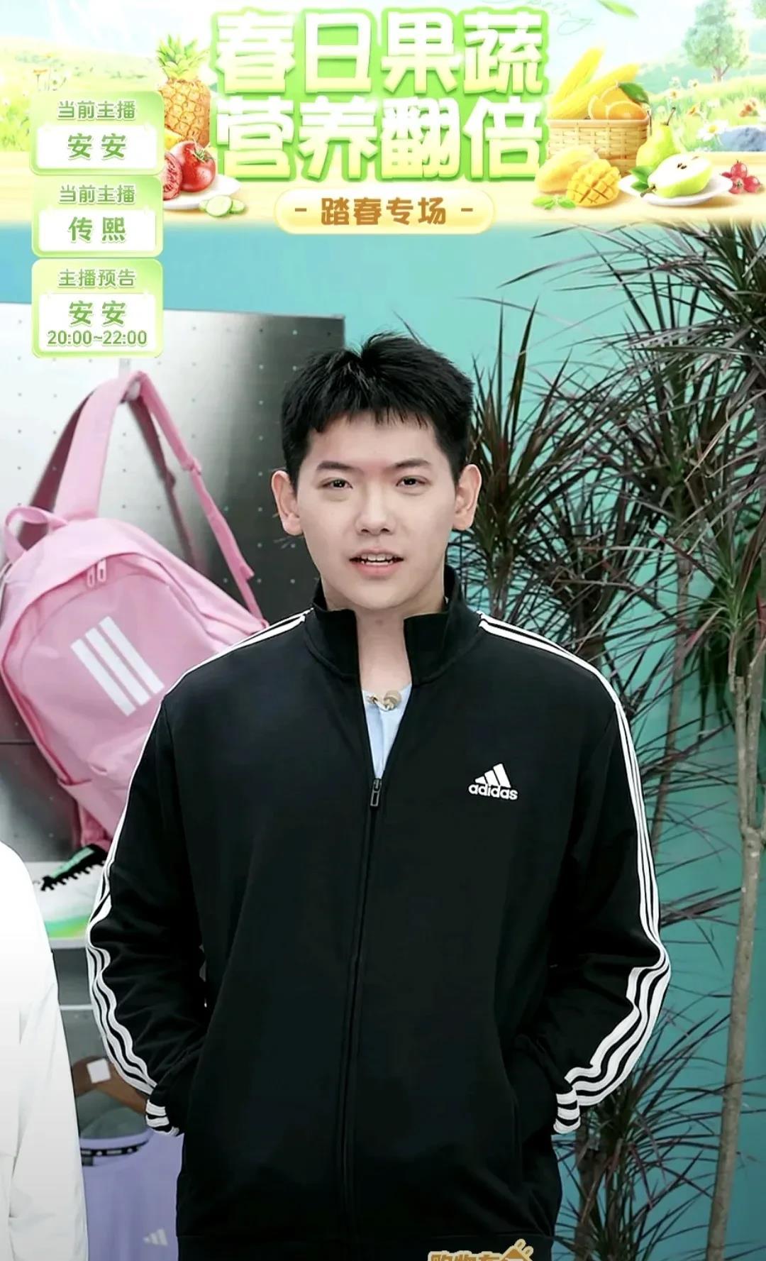 热搜!罗永浩发文曝董宇辉独立后年收入二三十亿!与辉同行回应