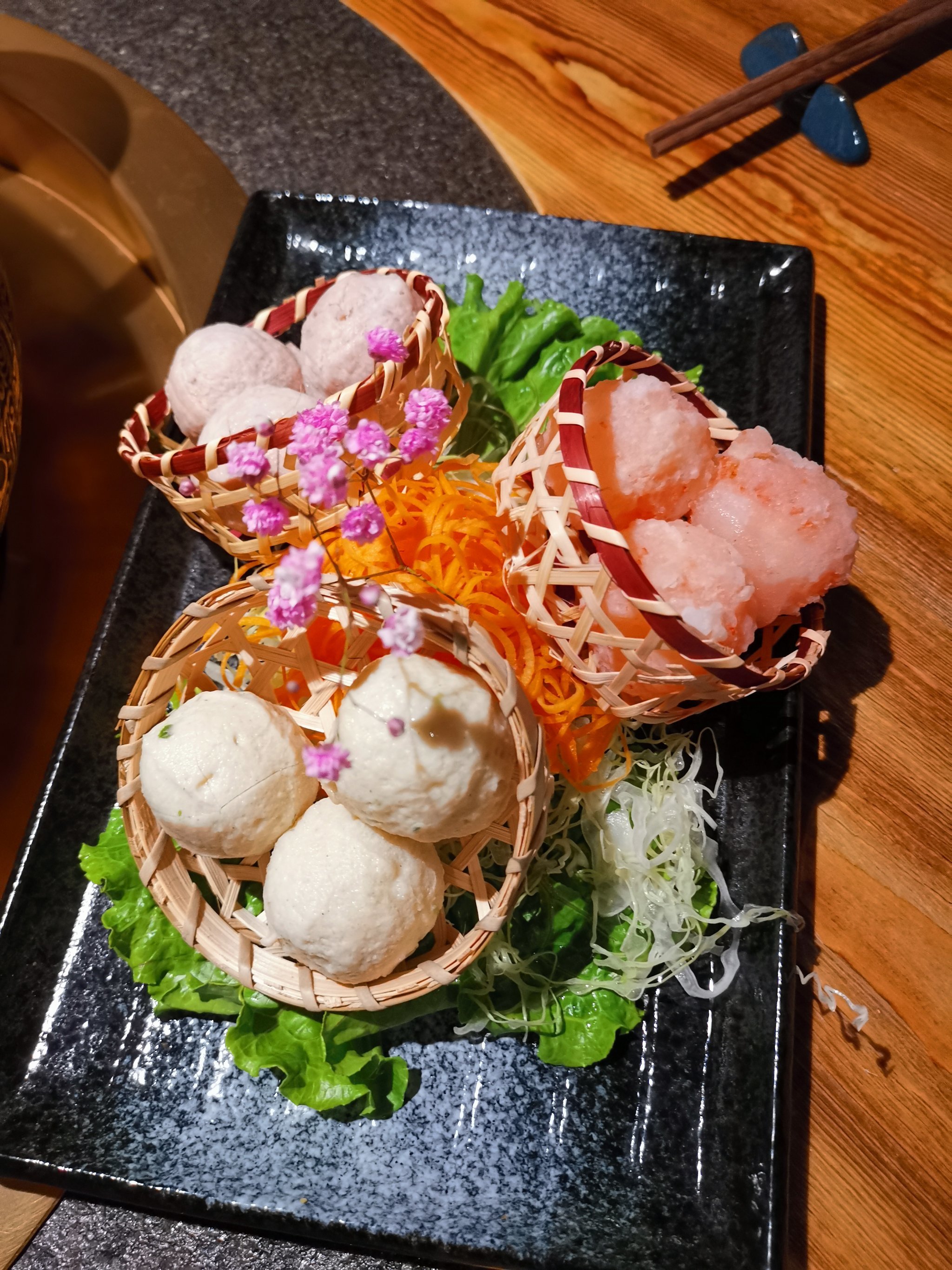 五年亏超13亿！湊湊扩张埋雷，呷哺呷哺降价也救不了低迷翻座率