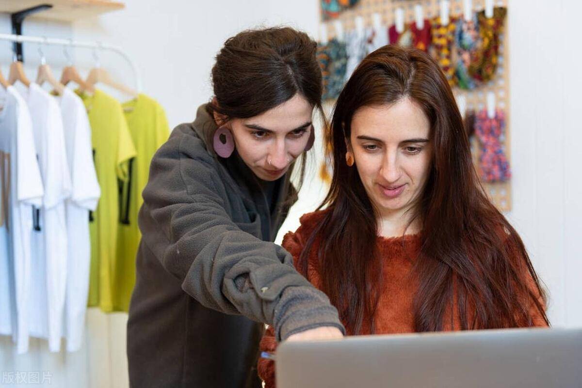 金固股份中报营利双增股价遇冷,现金流与债务困局交织,实控人家族持股悉数质押