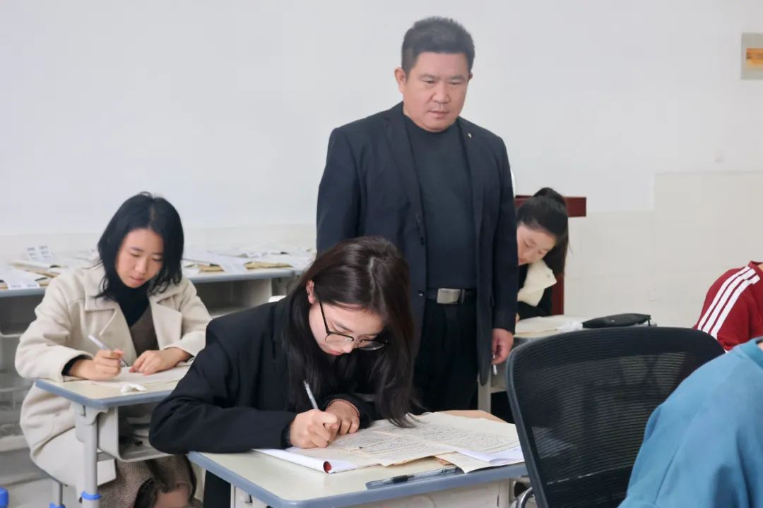 信评行业“期中考”交卷 严监管下有机构已暂停新增