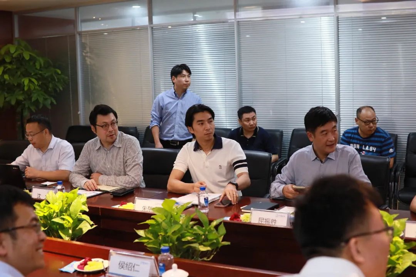 创业黑马481%高溢价并购背后:业绩承诺过于“宽松”引争议,去年公司严重亏损