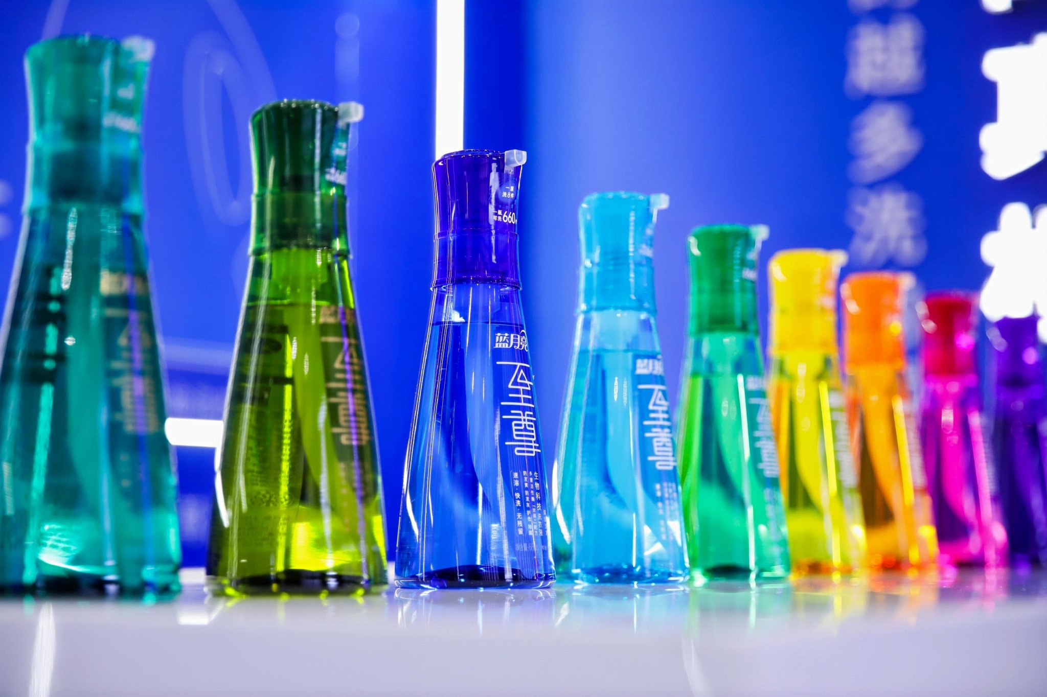 降费难阻业绩失速，蓝月亮连续5年上半年亏损，押注高价洗衣液仍需时间沉淀