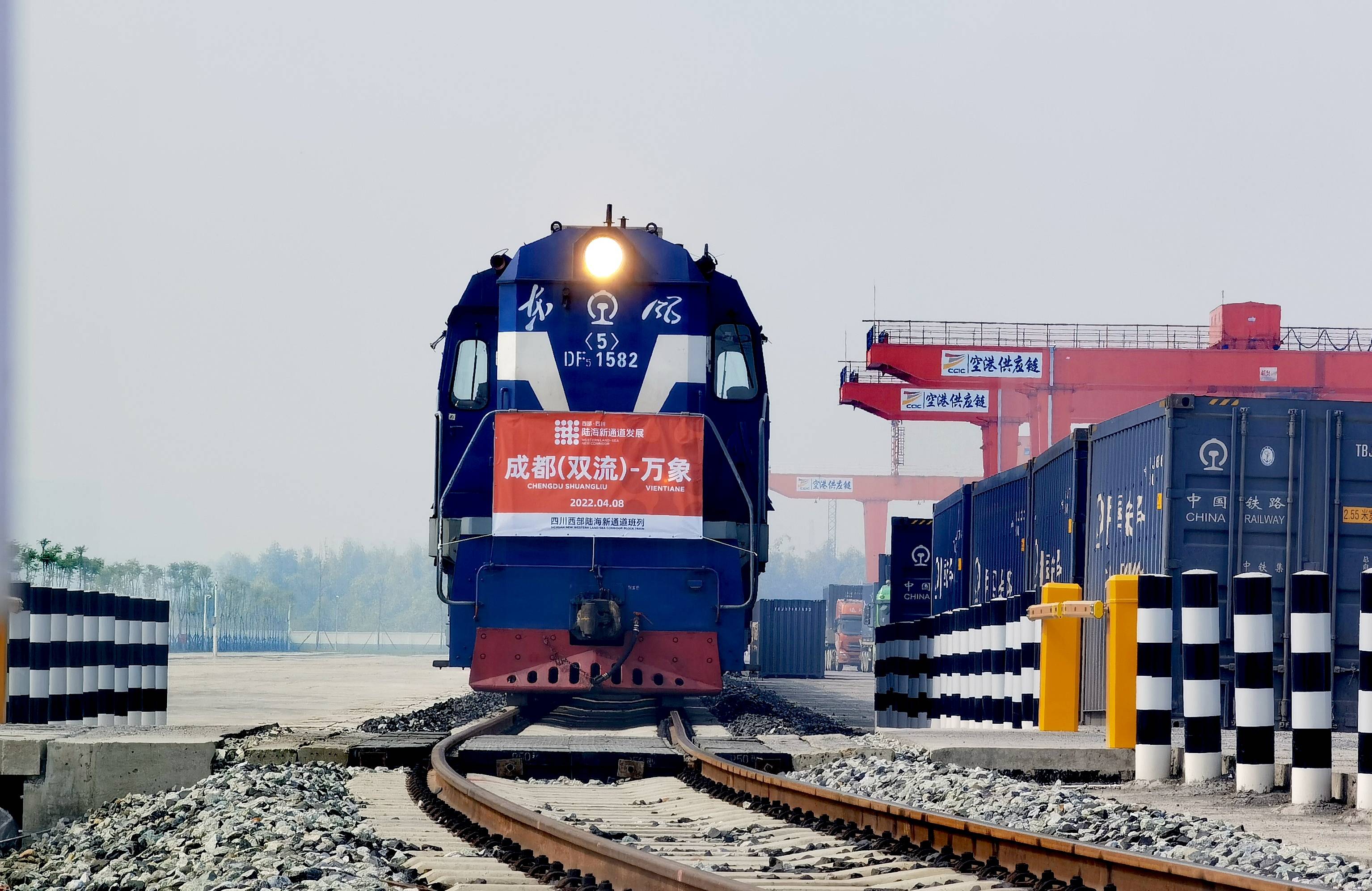 新瀚新材上半年营利双增，核心业务多点开花，技术创新护航发展