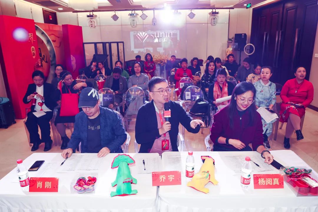 港交所“搭台唱戏” 助力全球资本加速拥抱中国科技