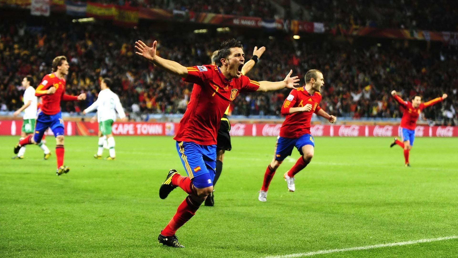 法国政府又要垮台？行业大罢工在即，“债券义勇军”正盘旋