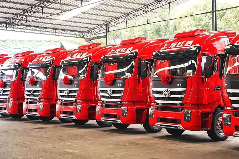 中国重汽营利双增B面:增长动能趋弱隐忧凸显,重卡海外市场增量不增收