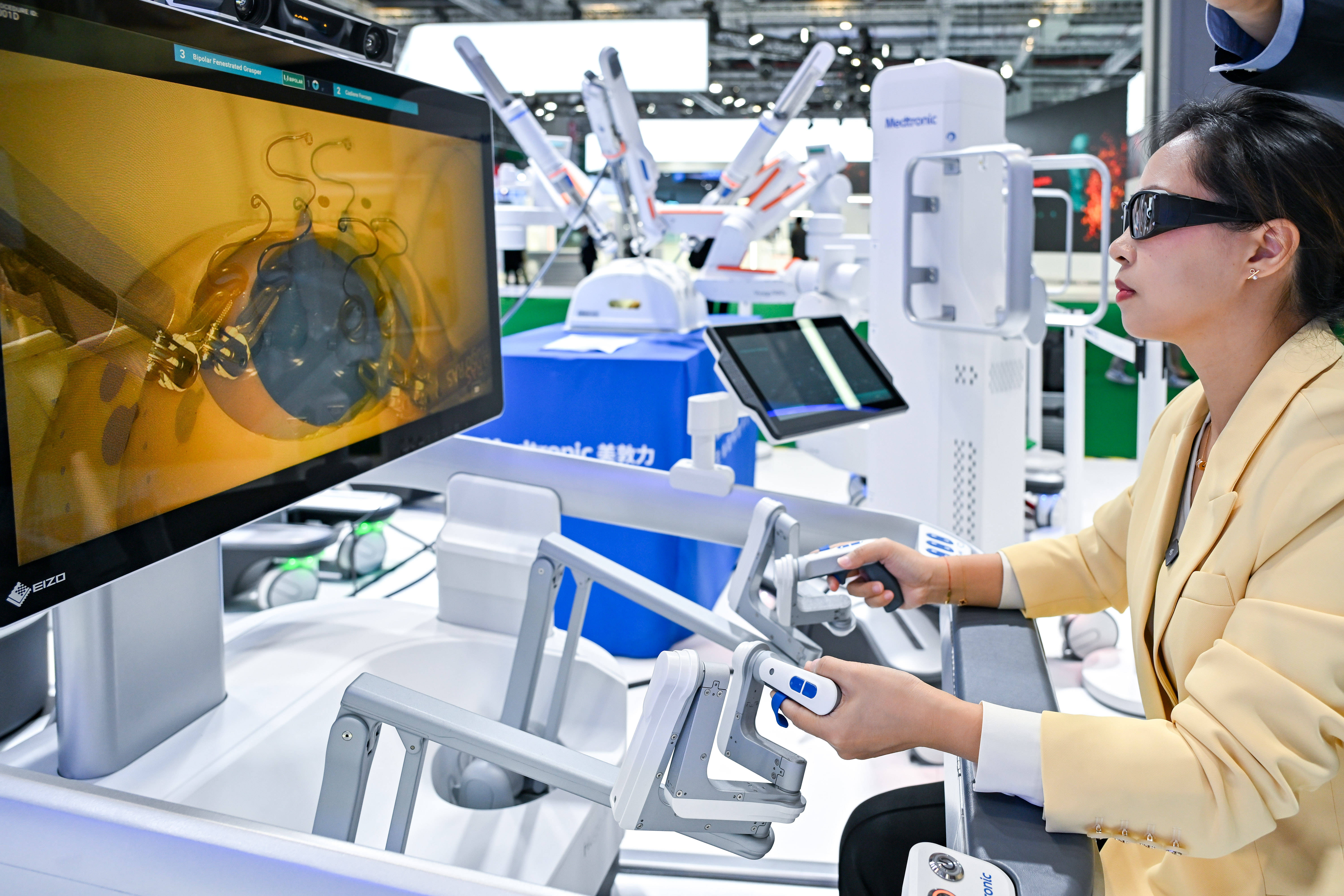 多层次市场体系稳步构建 更好发挥资本市场枢纽功能