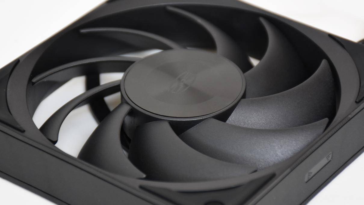 超频三：公司电脑散热器产品可兼容市面主流CPU