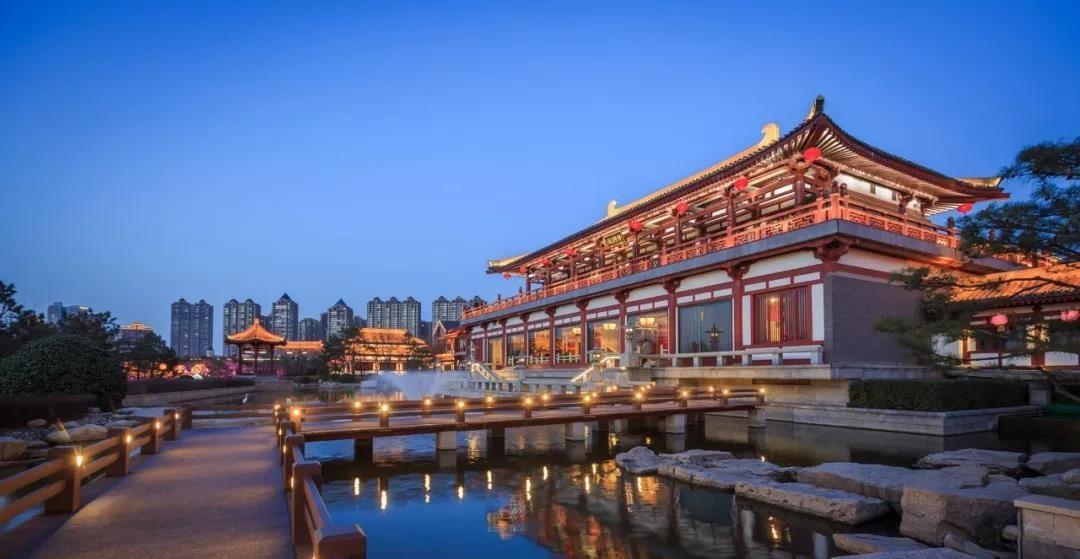 异动快报：曲江文旅（600706）9月23日9点49分触及跌停板