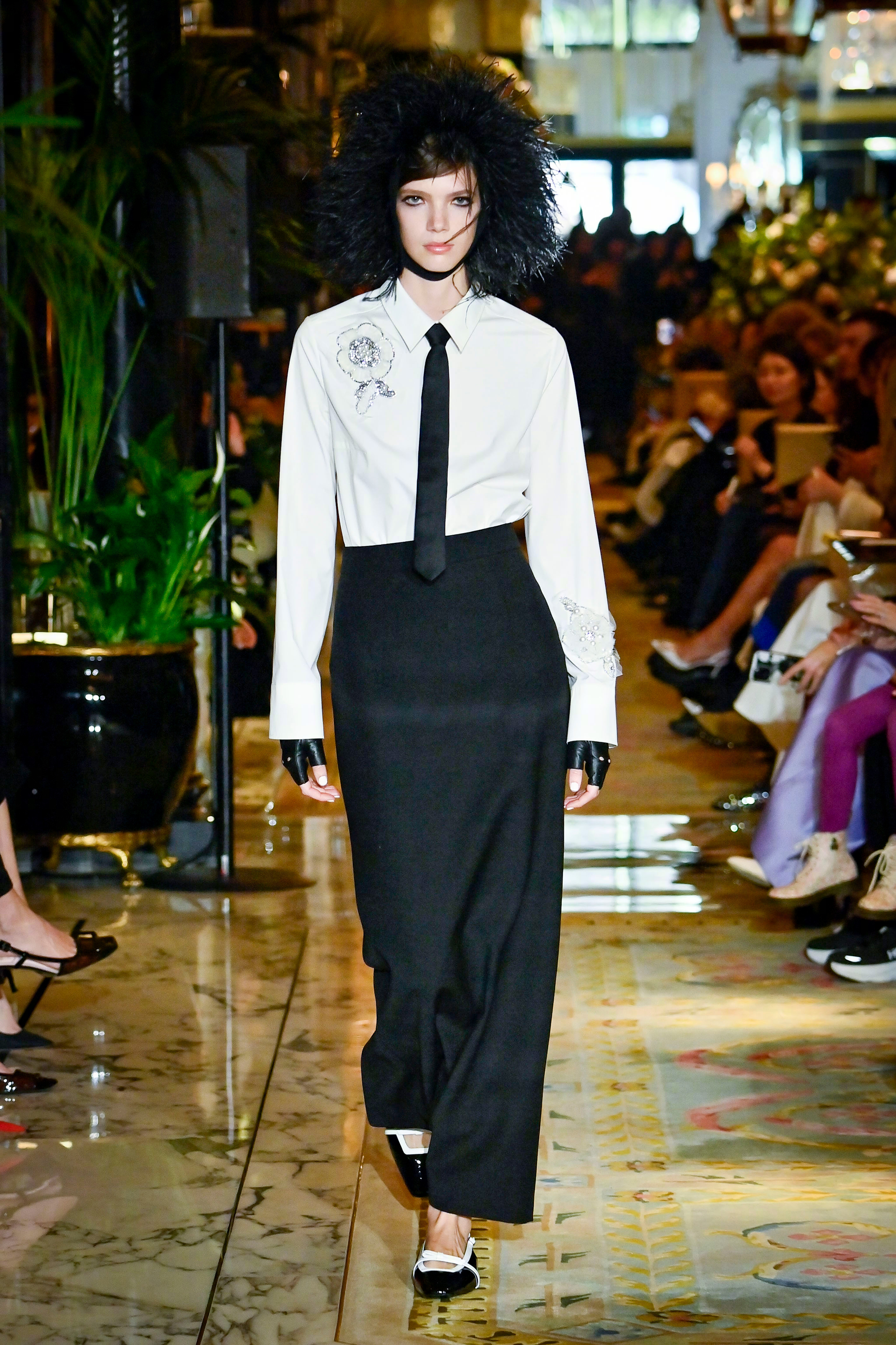 波司登泡芙，这个时装周，成为被巴黎记住的流动风景