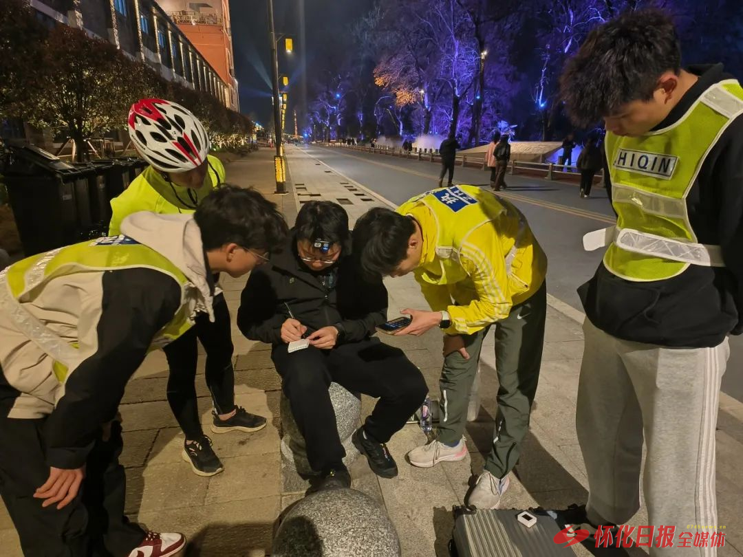 爱科赛博Q3：逆周期加码创新研发，标定中高端赛道，厚积薄发