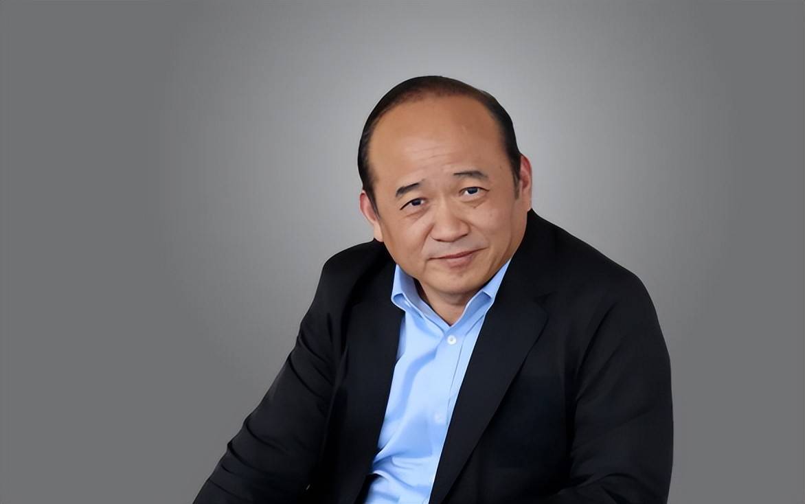 油罐车事件余波未了：前湖北首富兰世立公开道歉后“硬刚”金龙鱼