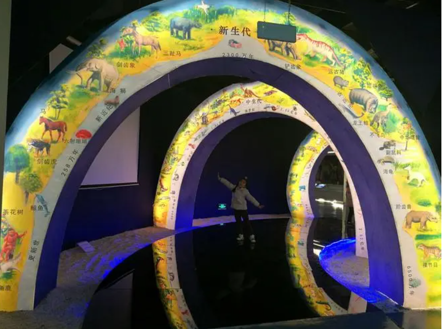 格隆汇公告精选�虬氯鸬拢荷钲谥撬懔δ馔蹲试�1.45亿元购买算力设备向客户提供服务；万丰股份：分散染料等产品价格未来预计变动幅度及其持续性存在不确定性