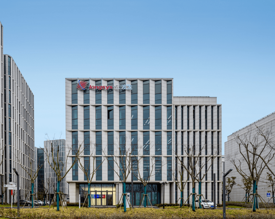 江波龙:公司结合存储市场的行业情况,以及产品特点、客户结构等自身特征,制定并执行适合公司的生产经营节奏