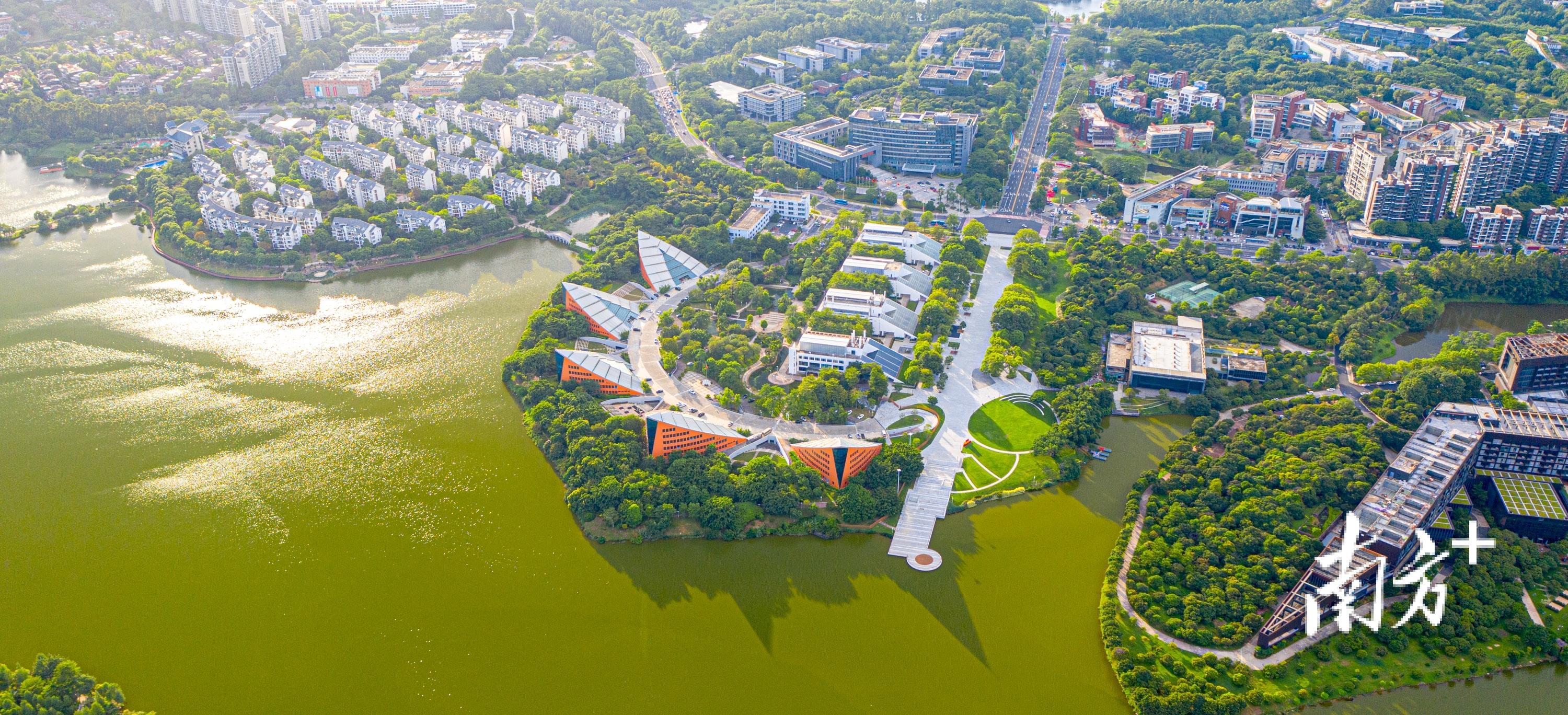 捷邦科技:3月2日高管李统龙减持股份合计8200股