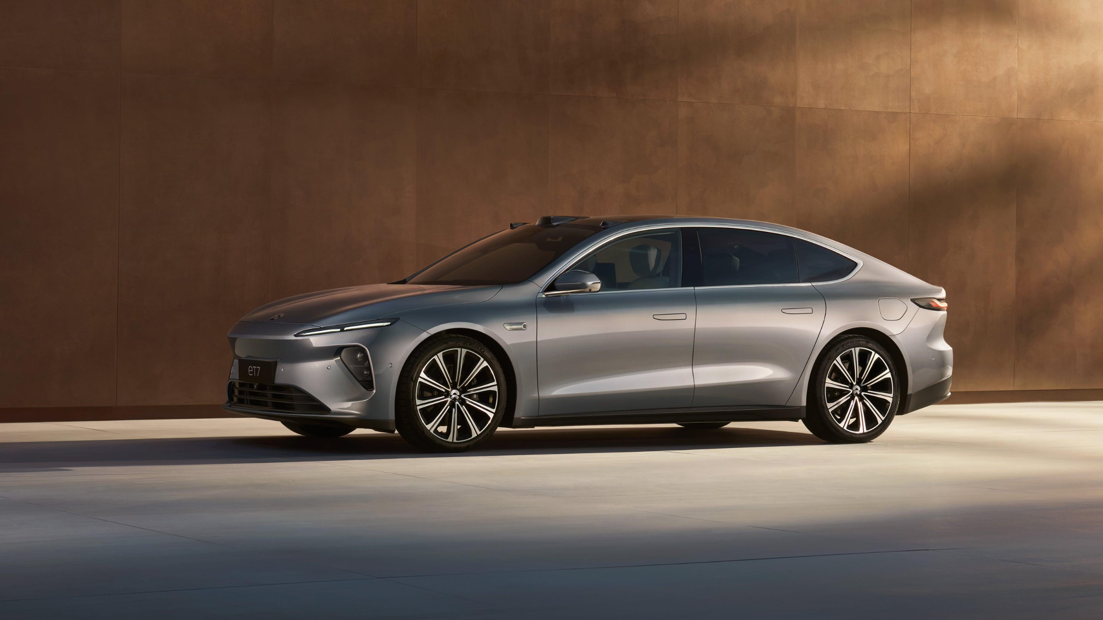 首次实现季度盈利！蔚来港股股价大涨