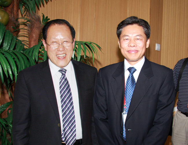 艾能聚:3月20日董事张良华减持股份合计1.5万股