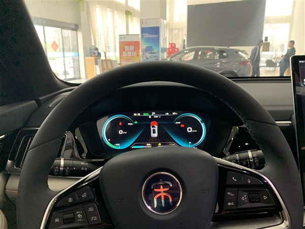 比亚迪获得发明专利授权：“方向盘的接触检测方法、装置、控制器、车辆和介质”