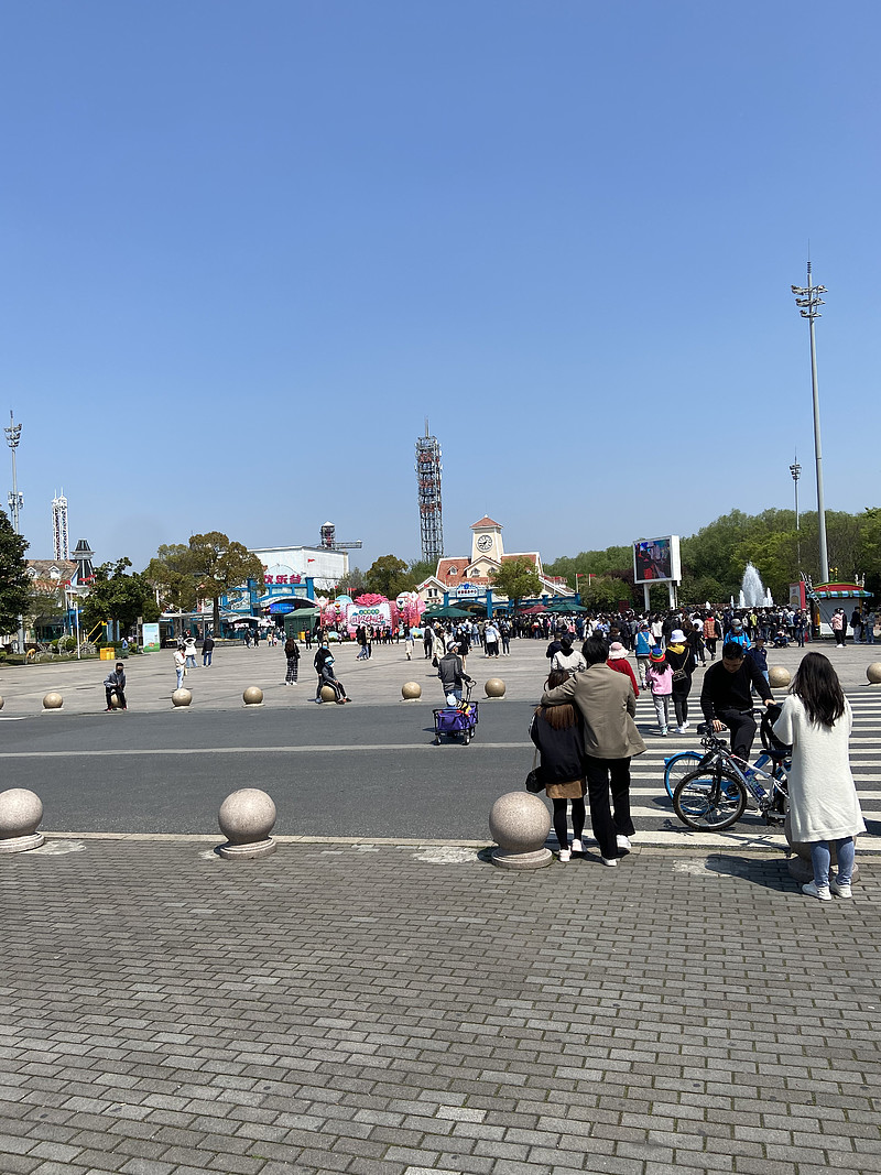 华侨城Ａ：截至3月31日，公司股东总户数为98,875户