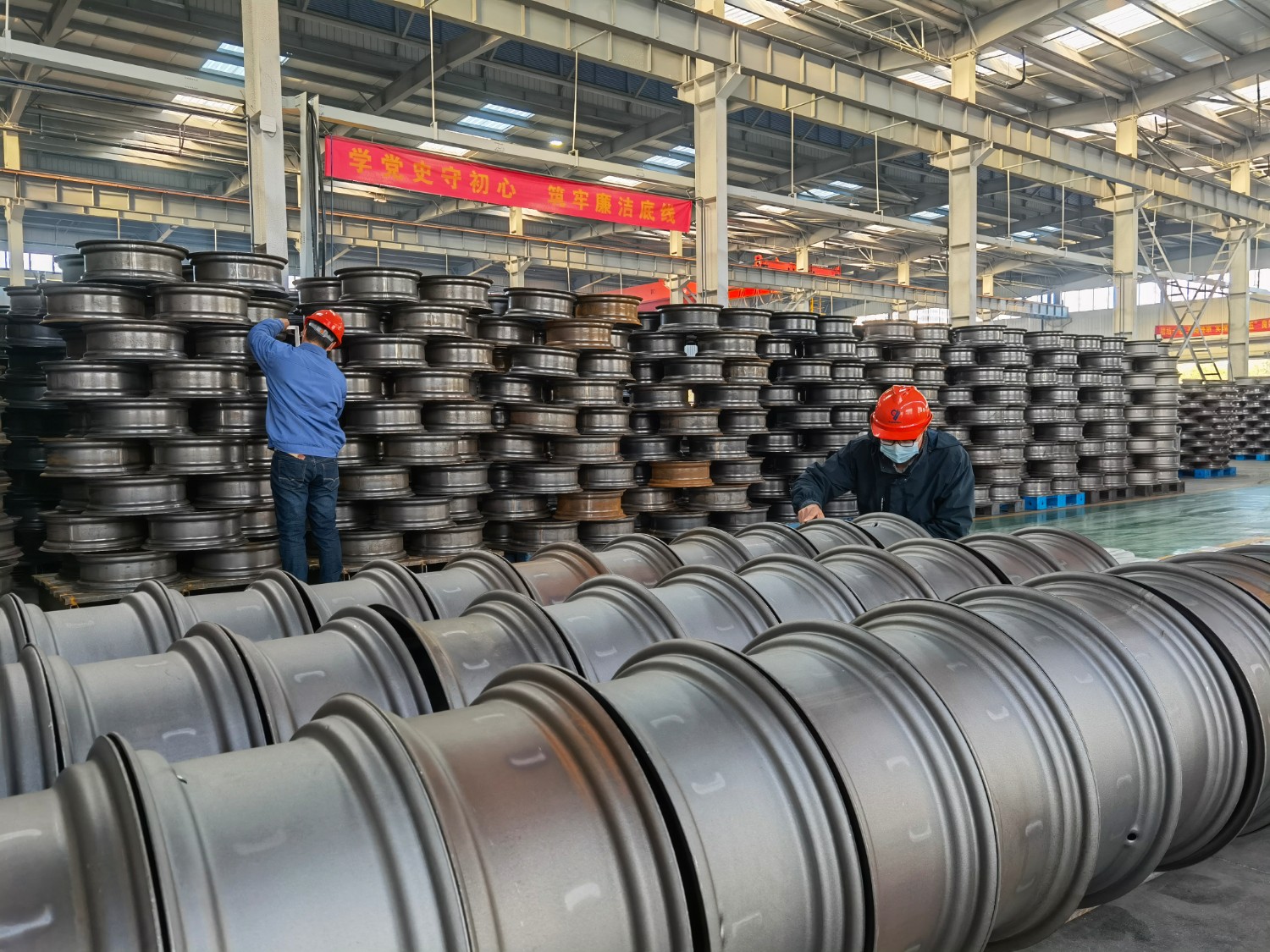 盐湖股份：通过多项措施保证全年产销目标实现