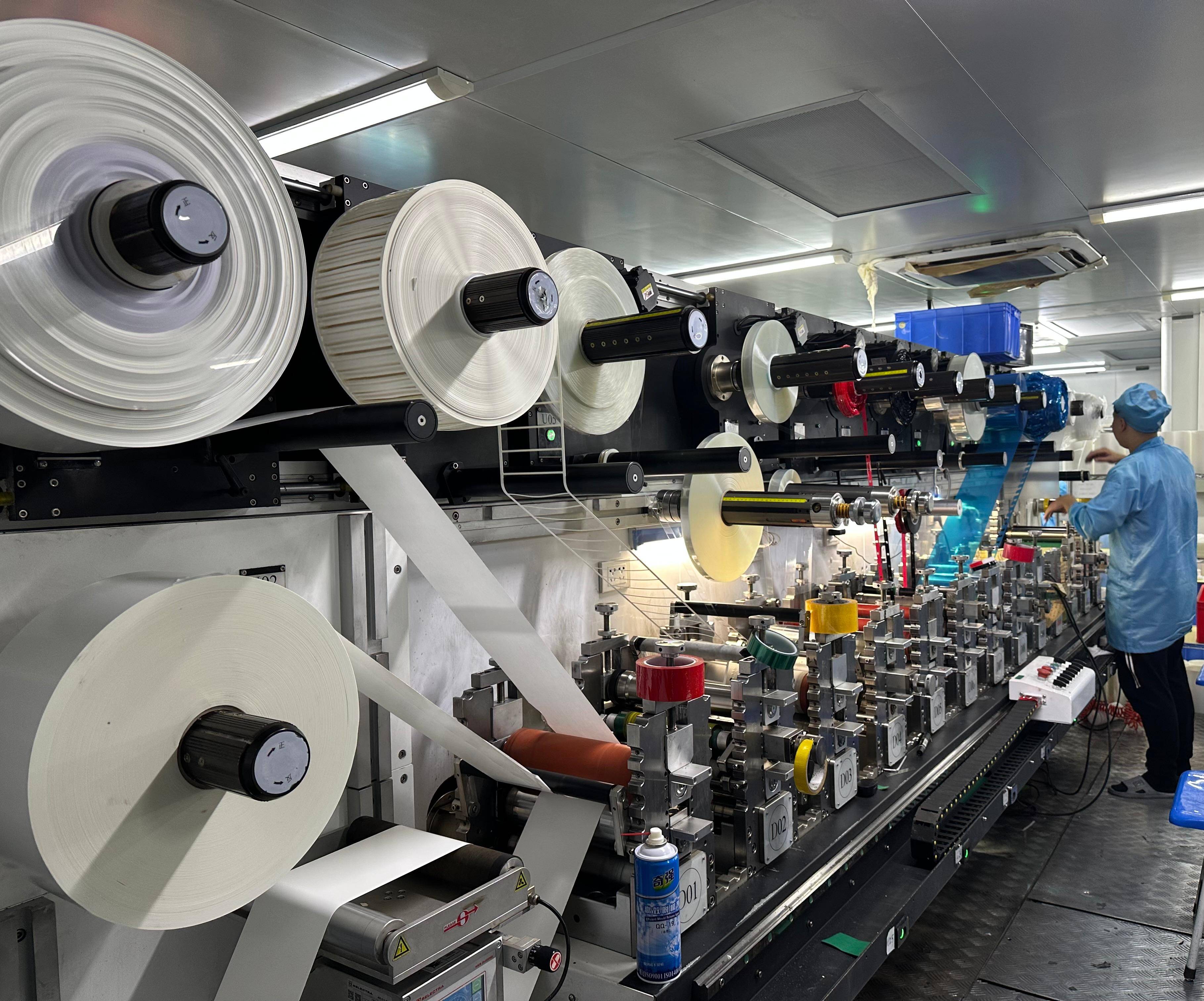 濮阳惠成：公司产品广泛应用于电子元器件封装材料