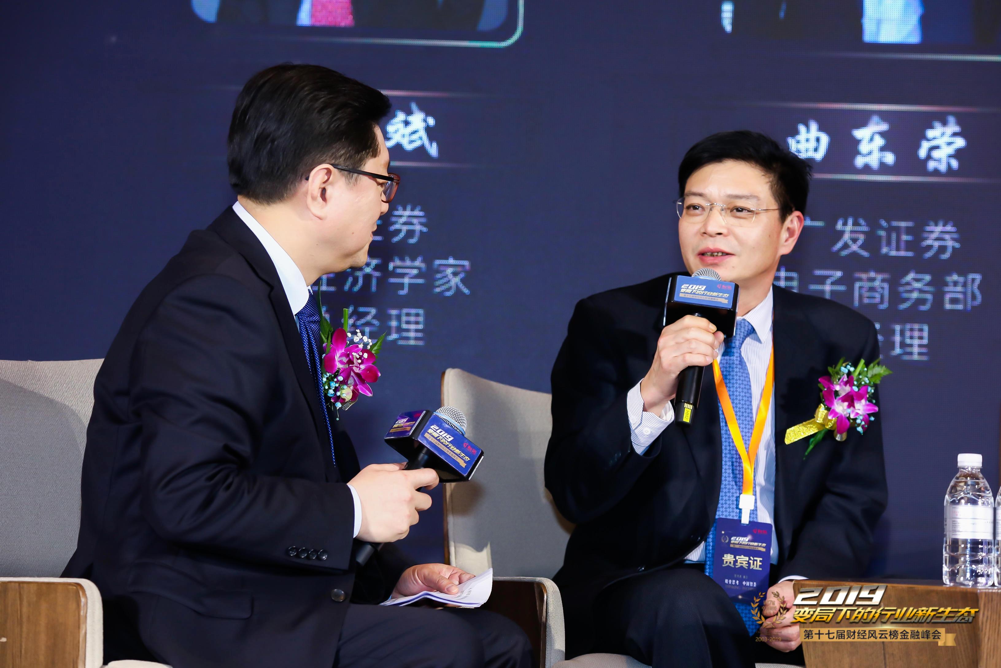 一边批量走、一边大量补，中信建投证券6名新首席能否托住科技研究产能？